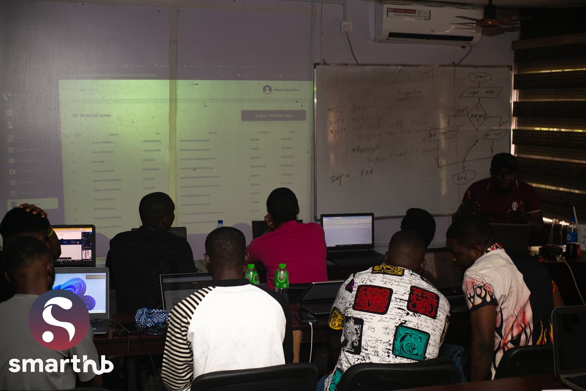 Students collaborating during a SmartHub training session